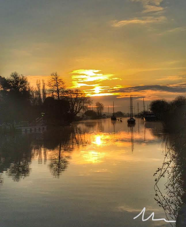 A beautiful sunrise on the River Frome