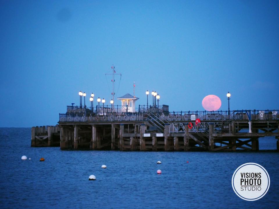 Capturing the Supermoon in Swanage